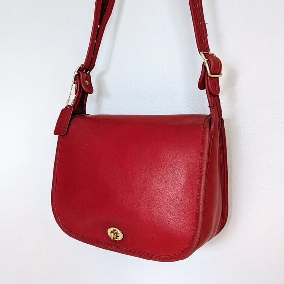 Vintage Coach NYC Small Shoulder Bag 9530 Red Larger Variation - Picture 4 of 16